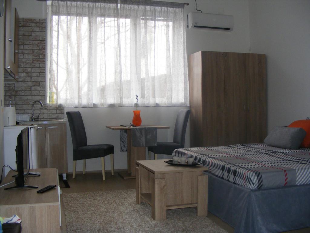 Valor Central Apartments Skopje Exteriör bild