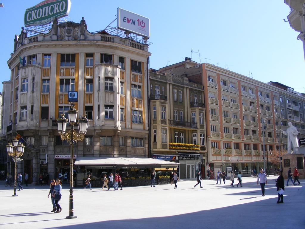 Valor Central Apartments Skopje Exteriör bild